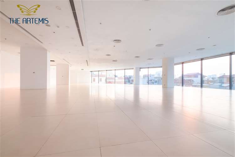 Diện tích mặt hơn 4000m2 thông tầng, thoáng và linh hoạt phù hợp cho nhiều doanh nghiệp